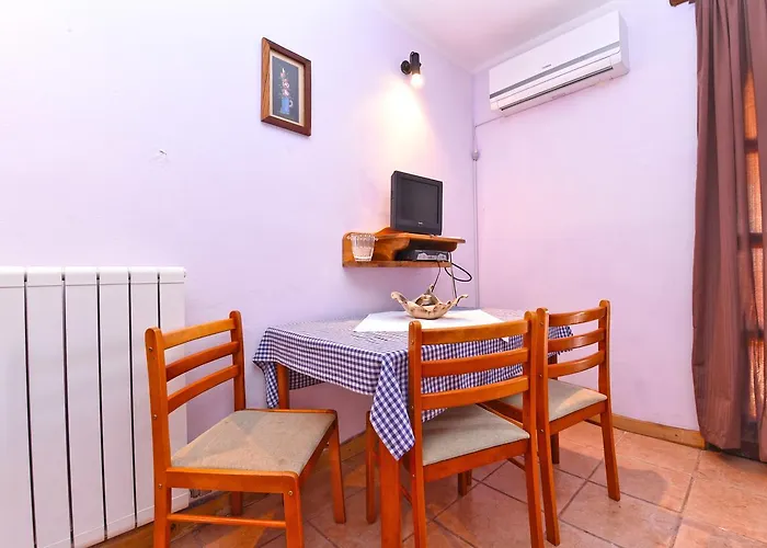 Kamelija Apartments 316 Apartment Fažana