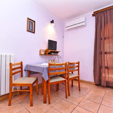 Apartment Kamelija Apartments 316 Fažana